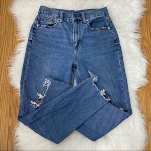 American Eagle High Rise Mom Jean Distressed Shark Bite Ankle Hem Size 0